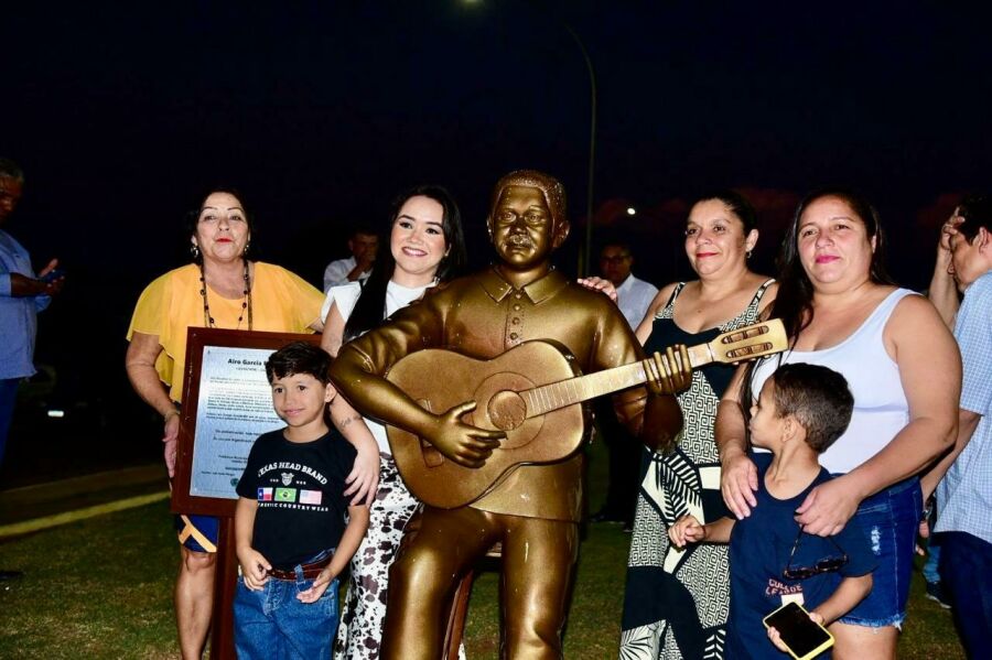 Imagem monumento mãe